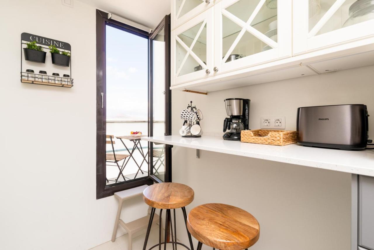 Fee4Me: First Line Luxury Apartment Arrecife  Eksteriør billede